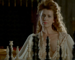 Ana Caldas, Arly Jover, Natasha Yarovenko – Las aventuras del capitán Alatriste (2015)