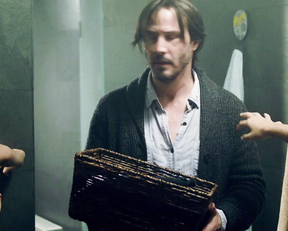 Ana de Armas, Lorenza Izzo – Knock Knock (2015)