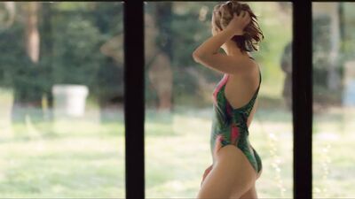 Camille Razat, etc - De l'eau dans les yeux (2017) HD 1080p