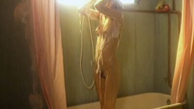 Lidia Brondi nude - O Beijo No Asfalto (1981)