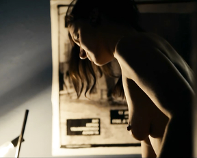 Nicole Lechmann sex scene - Tutti giu (2012)