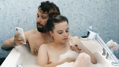 Jasna Fritzi Bauer - Jerks s03e01 (2019)