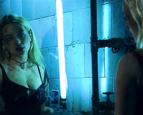 Carolina Crescentini - Fib 1477 (2006)