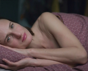 Camille Cottin, Alexandra Chouraqui - Mouche s01e01-06 (2019)