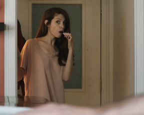 Katherine Cunningham nipple - Yellowstone s02e01 (2019)