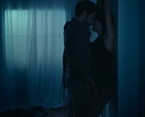 Marta Bayarri naked - Una nit (2014)