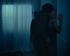 Marta Bayarri naked - Una nit (2014)