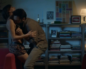 Marta Bayarri naked - Una nit (2014)