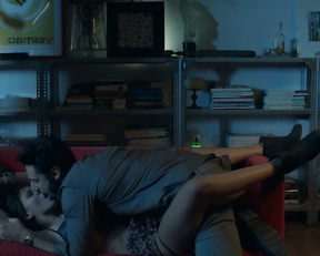 Marta Bayarri naked - Una nit (2014)