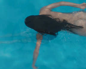 Elena Anaya - Jett s01e02 (2019)