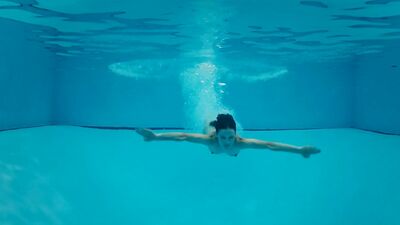 Elena Anaya - Jett s01e02 (2019)