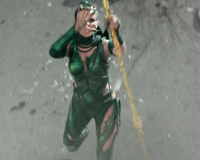 Elizabeth Banks, Naomi Scott - Power Rangers (2017)