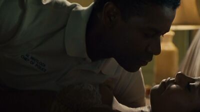 Sanaa Lathan naked - Out of Time (2003)