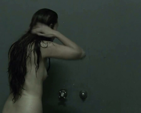 Monica Lairana - Los pibes del puente s01e06 (2011)