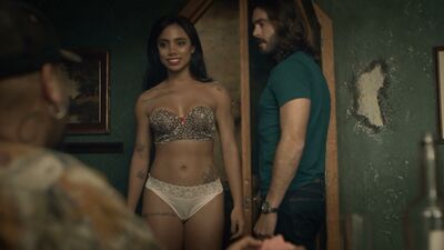 Gabriela Zamora, Ofelia Guiza, etc - Yankee s01e03e08e22e24e25 (2019)