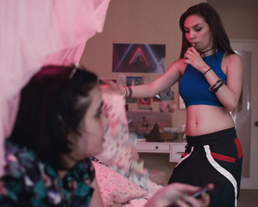 Sydney Sweeney, Alexa Demie, Barbie Ferreira, Hunter Schafer - Euphoria s01e01 (2019)