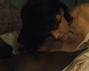 Carla Gugino  - Jett s01e01 (2019)