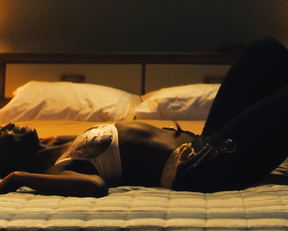 Jodie Turner-Smith naked - Jett s01e01 (2019)