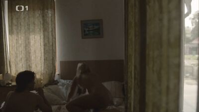 Andrea Dankova nude - Vodník s01e03 (2019)