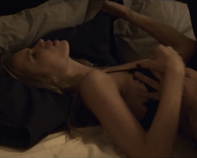 Abbey Lee, Simone Kessell nude - Outlaws (2017)