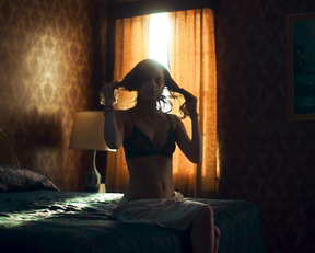 Nell Tiger Free naked - Too Old to Die Young s01e03-04-07 (2019)