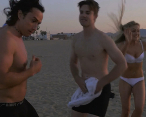 Scarlett Davies, Maria Louis - FollowMe (2019)