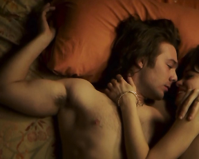 Guiomar Puerta nude - 45 Revoluciones s01e13 (2019)