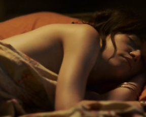 Guiomar Puerta nude - 45 Revoluciones s01e13 (2019)