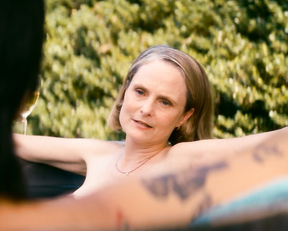 Barbara Garrick, May Hongk - Tales of the City s04-09 (2019)