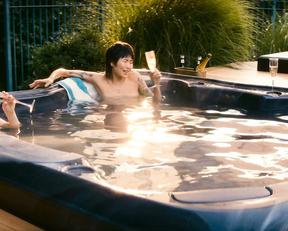 Barbara Garrick, May Hongk - Tales of the City s04-09 (2019)