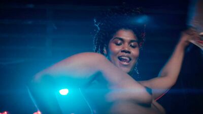 Claudia Logan nude - Tales of the City s01e04 (2019)