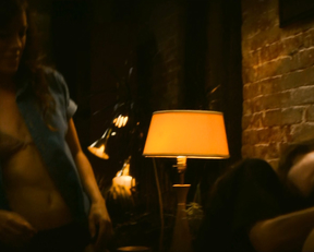 Samantha Soule, Ellen Page - Tales of the City s01e02 (2019)