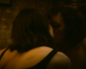 Samantha Soule, Ellen Page - Tales of the City s01e02 (2019)