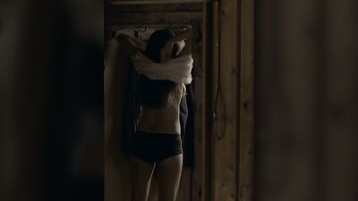 Natasha Petrovic, Julia Jentsch - Der Pass s01e05-06 (2019)