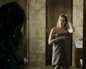 Sara West, Samara Weaving - Bad Girl (2016)