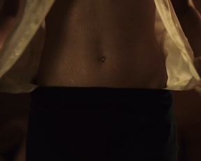 Mireia Oriol nude - Amo (2016)