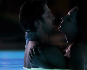 Gaby Espino, Margarita Rosa de Francisco - Jugar Con Fuego (2019)