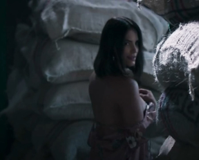 Gaby Espino, Margarita Rosa de Francisco - Jugar Con Fuego (2019)