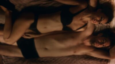 Elena Anaya, Allison McKenzie – Swung (2015)