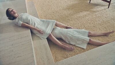 Trieste Kelly Dunn naked - Propagation (2018)