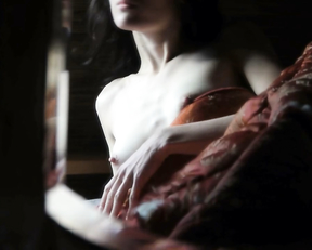 Audrey Nobis nude - Audriel - Se mettre a nu (2011)