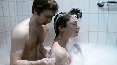 Leigh Arnold, Valeria Bandino  - Charlie Casanova (2011)