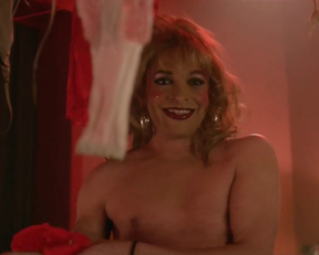 Crina Semciuc, Olimpia Melinte, Flavia Hojda, etc - Selfie 69 (2016)