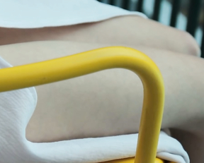 Jade Hуnot sexy - Le grand saut (2016)