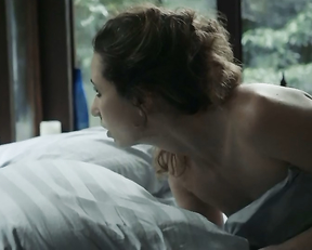 Rita Carelli nude - Hospedeira (2014)