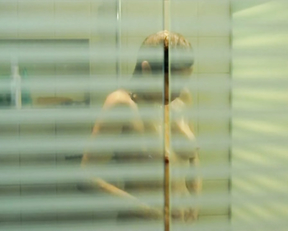 Emmanuelle Devos topless - Arrete ou je continue (2014)