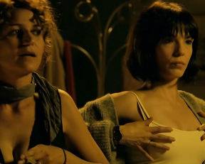 Silvia Bel, Olalla Moreno, Cristina Plazas - 1.000 maneres de menjar-se un ou (2013)