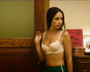 Sandrine Bisson, Catherine Antaki, Sibylle Gauthier - Discopathe (2013)