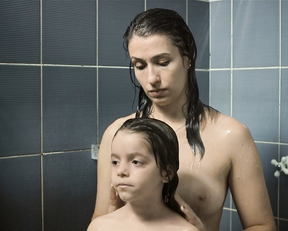 Fernanda Chicolet boobs - Colostro (2013)