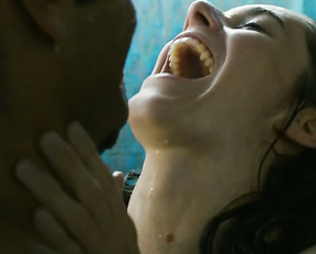 Miriam Stein naked - Omamamia (2012)